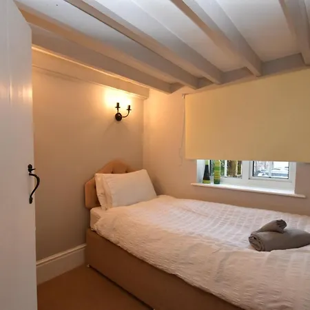 Rose Mullion Cottage Pett Exterior photo